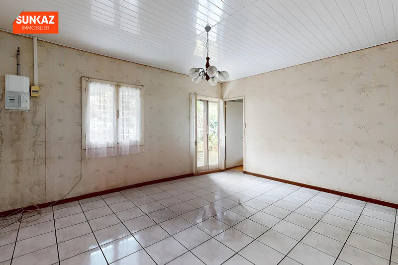 Maison - 122 m² - 4 pièces