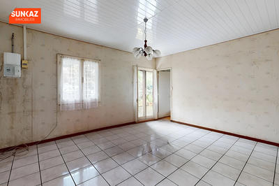 Maison - 122 m² - 4 pièces