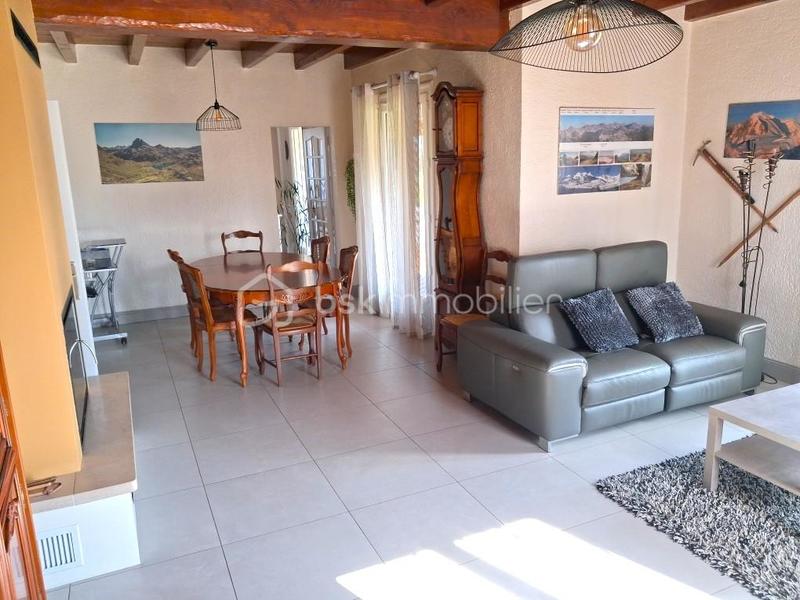 Maison traditionnelle - 120 m² - 5 pièces