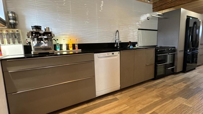 Propriété - 400 m² - 12 pièces