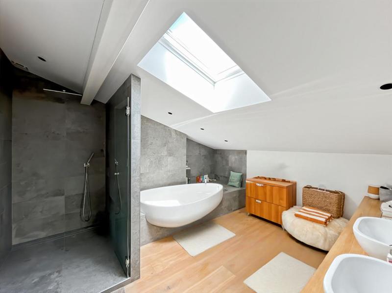 Appartement - 207 m² - 4 pièces