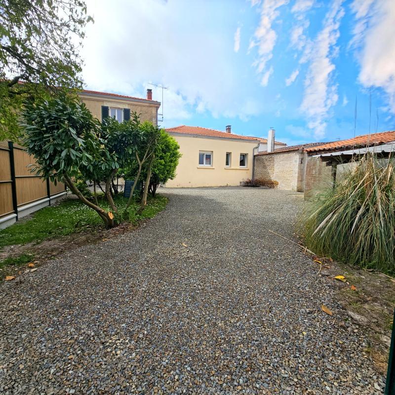 Maison de village - 138 m² - 6 pièces