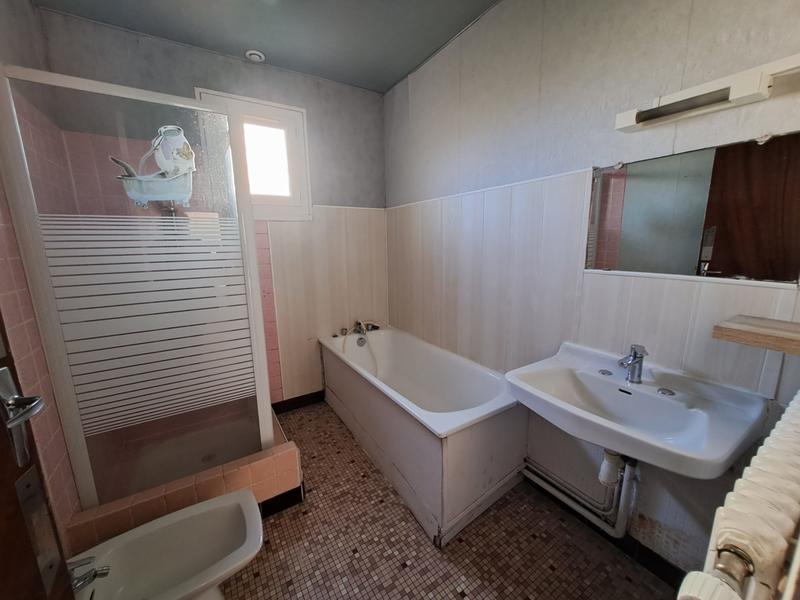 Maison - 93 m² - 4 pièces