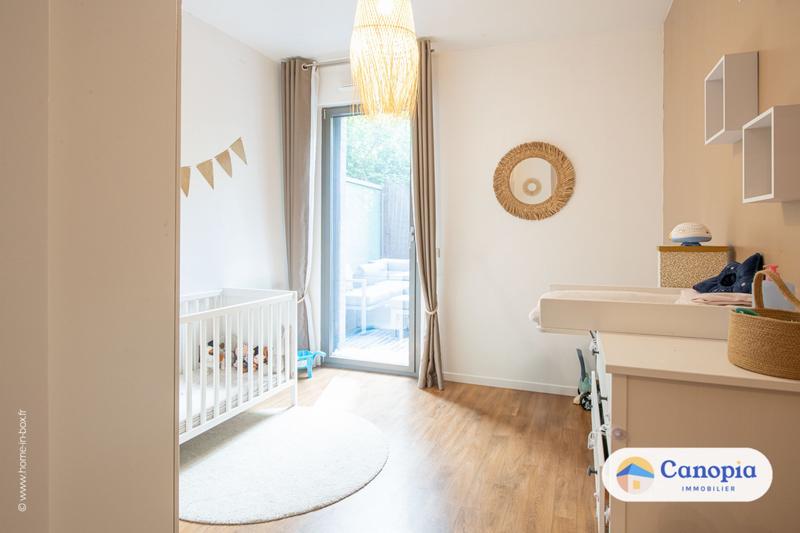 Appartement - 80 m² - 4 pièces