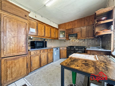 Maison - 263 m² - 7 pièces