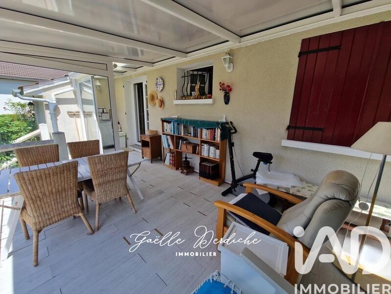 Maison - 93 m² - 4 pièces