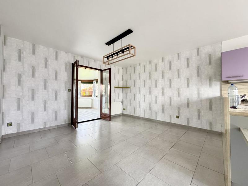 Maison - 92 m² - 6 pièces