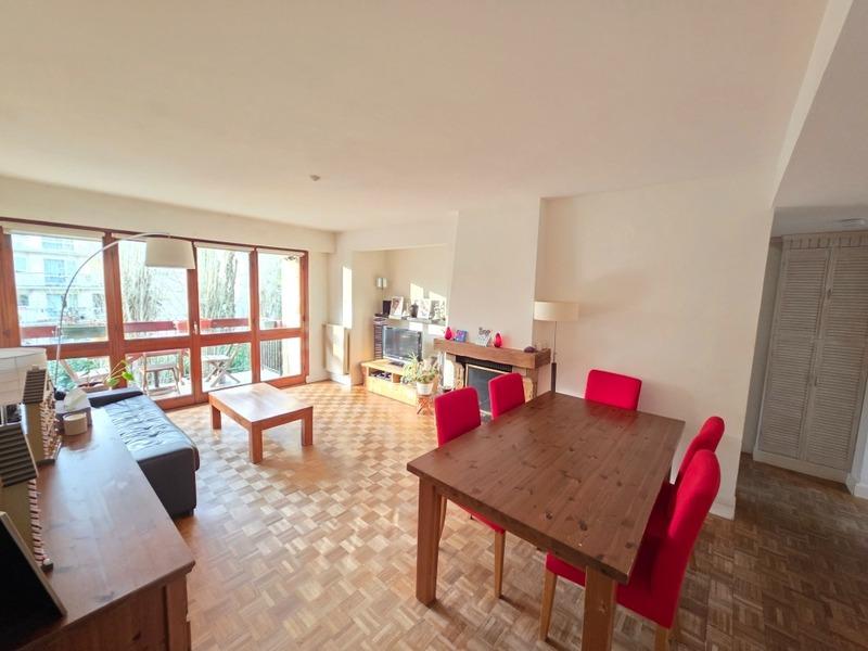 Appartement - 86 m² - 4 pièces