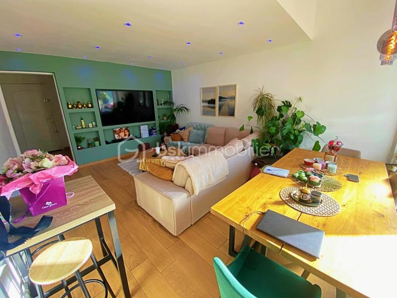 Duplex - 77 m² - 4 pièces