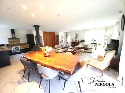 Maison - 112 m² - 5 pièces