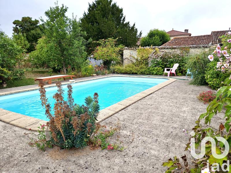 Maison - 279 m² - 10 pièces