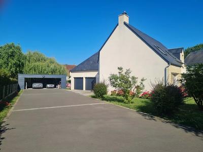 Maison - 158 m² - 7 pièces