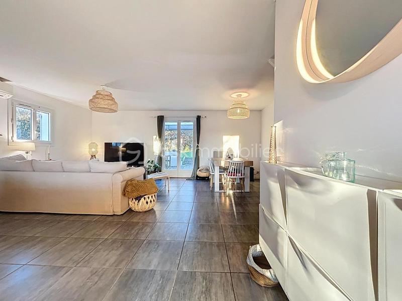 Maison - 95 m² - 4 pièces