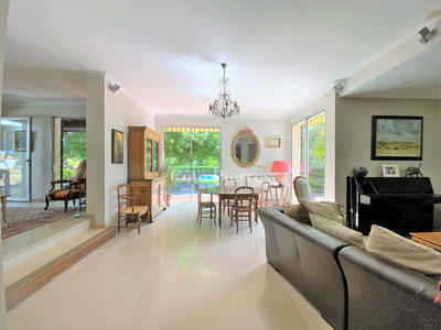 Villa - 189 m² - 5 pièces