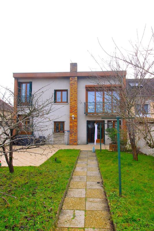 Maison - 135 m² - 7 pièces