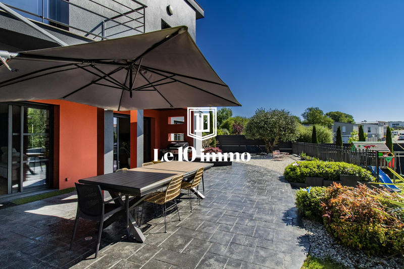 Maison - 191 m² - 7 pièces