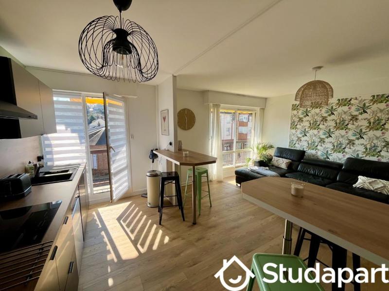 Chambre - 9 m² - 1 pièce