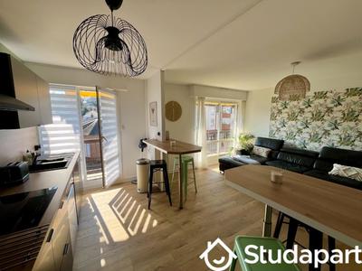 Chambre - 9 m² - 1 pièce