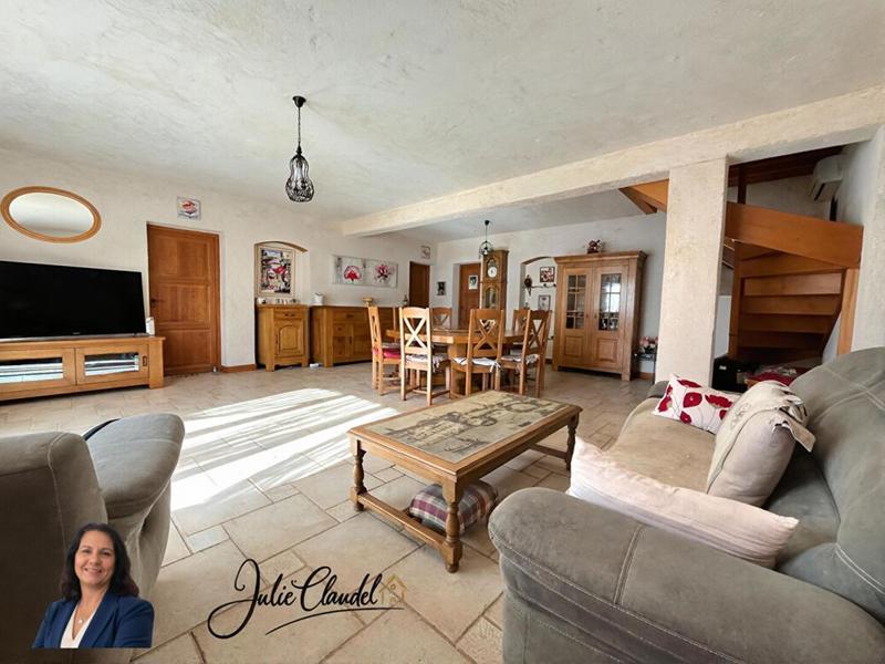 Maison - 170 m² - 5 pièces