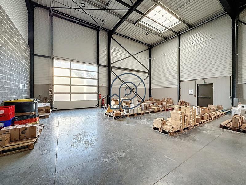 Entrepôt - 514 m²