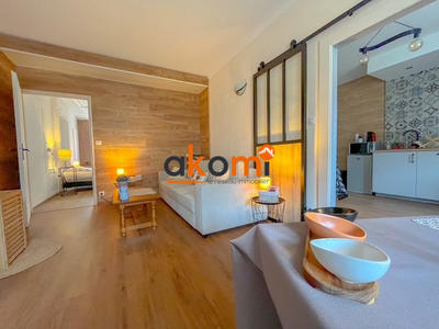 Appartement - 85 m² - 3 pièces