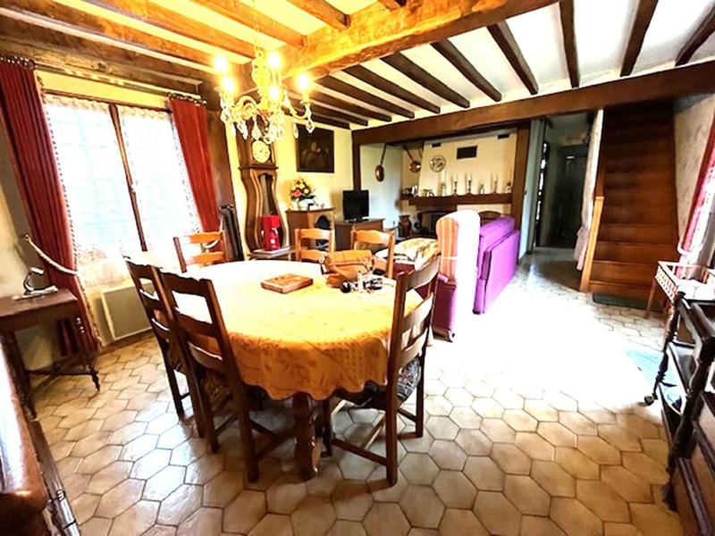 Maison - 106 m² - 7 pièces