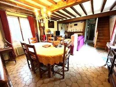 Maison - 106 m² - 7 pièces