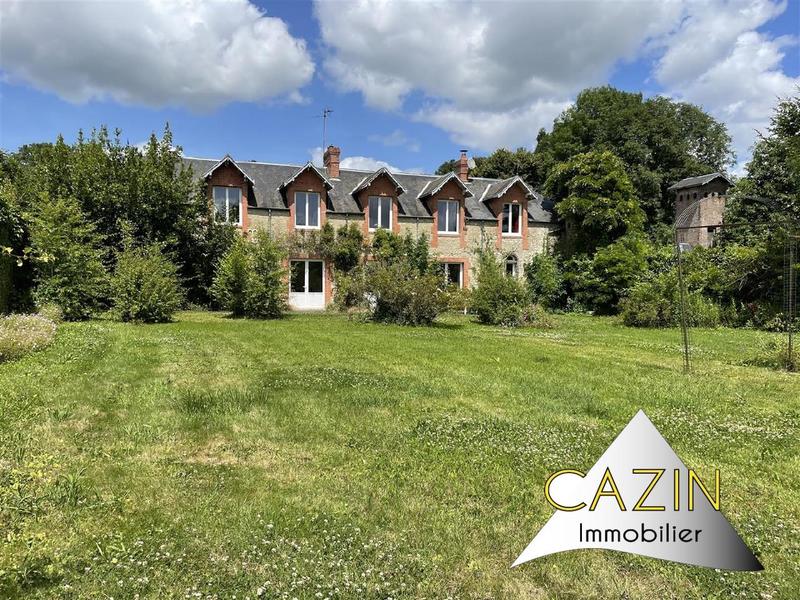 Maison - 287 m² - 10 pièces