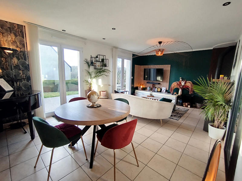 Maison - 92 m² - 5 pièces