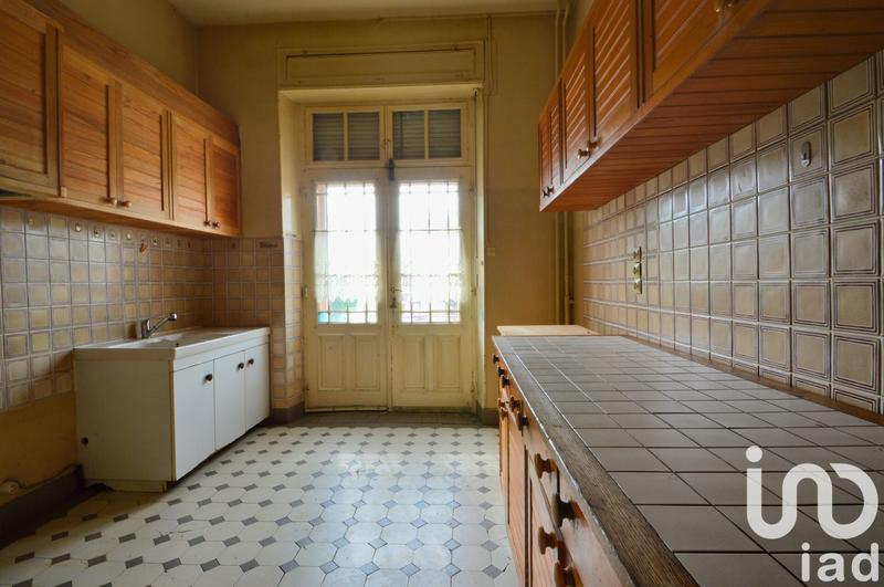 Maison - 200 m² - 11 pièces