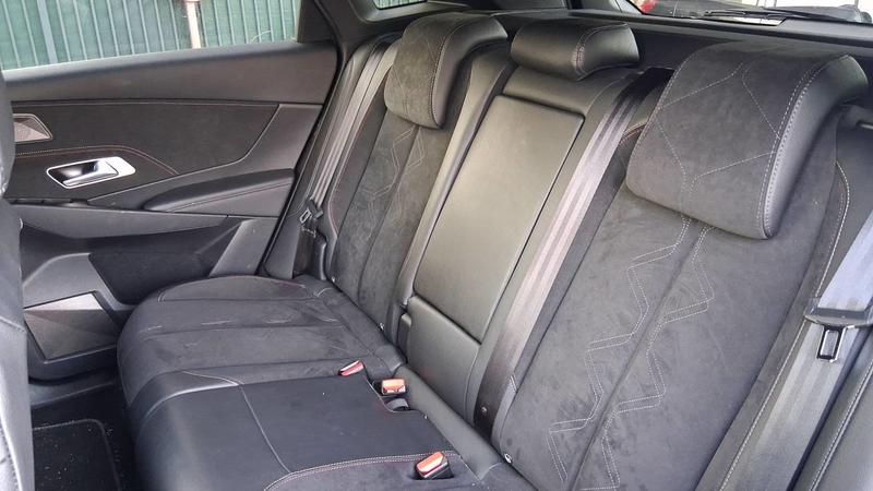 Ds Ds 7 Crossback 2.0 BlueHDi 180 Eat8 Performance Line - Automatique Entretien constructeur