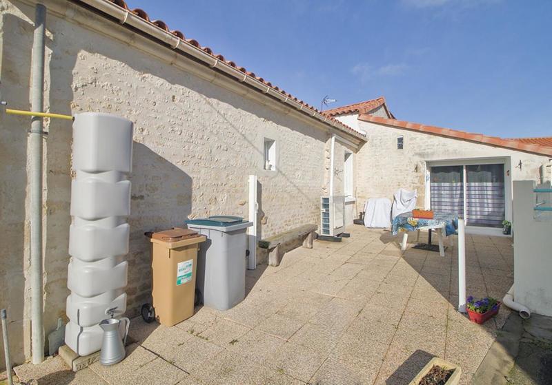 Maison - 96 m² - 3 pièces