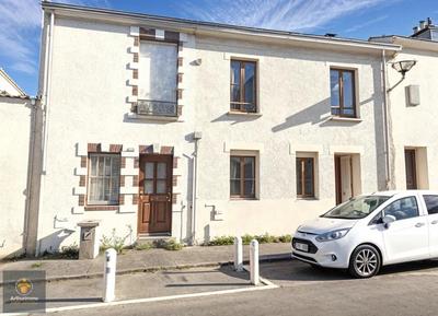 Maison - 76 m² - 4 pièces