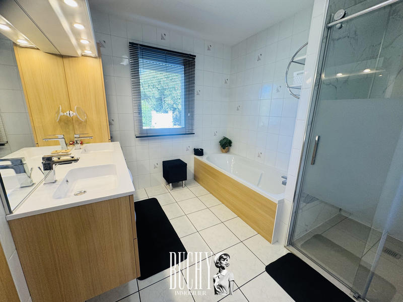 Maison - 146 m² - 6 pièces