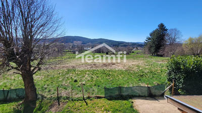 Maison - 88 m² - 4 pièces