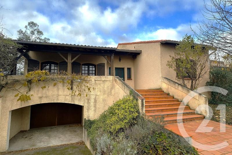 Maison - 248 m² - 7 pièces