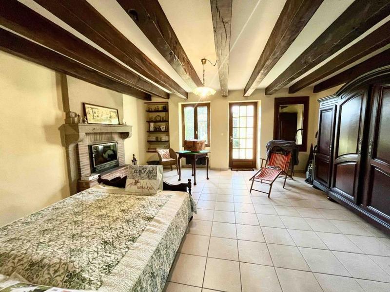 Maison en pierre - 185 m² - 4 pièces