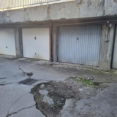 Parking / Garage - 15 m²