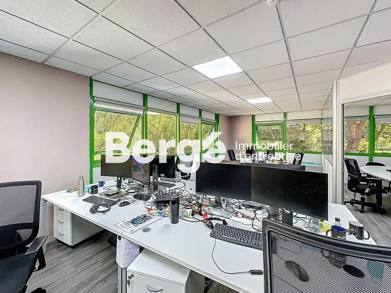 Bureau - 700 m²