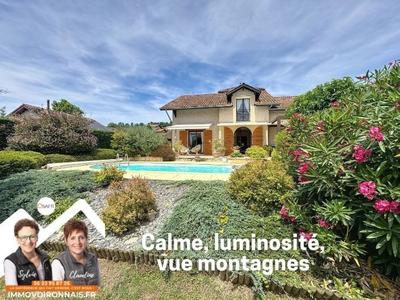 Maison - 172 m² - 10 pièces