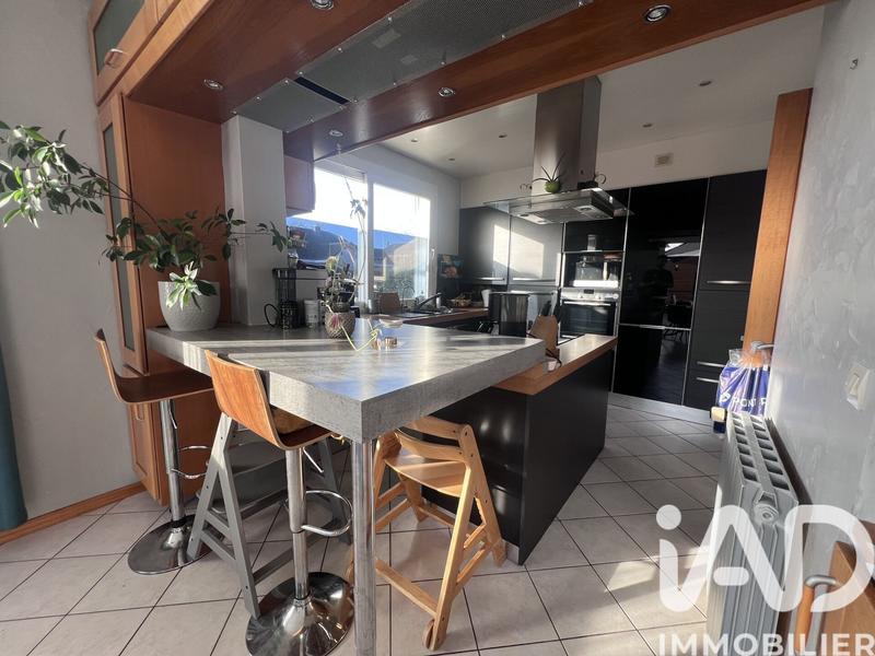 Maison - 158 m² - 7 pièces