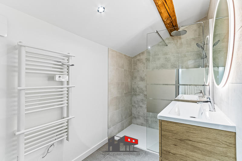 Maison - 120 m² - 4 pièces