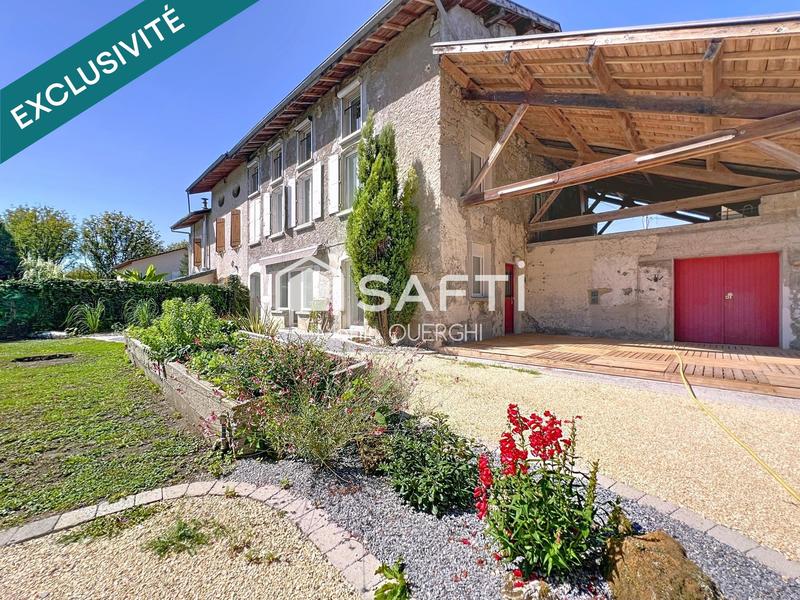 Maison - 300 m² - 10 pièces