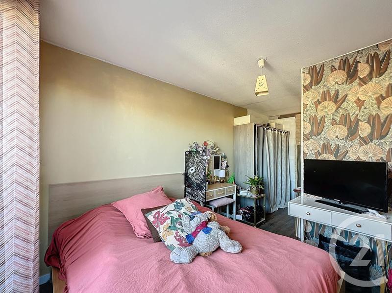 Appartement - 103 m² - 5 pièces