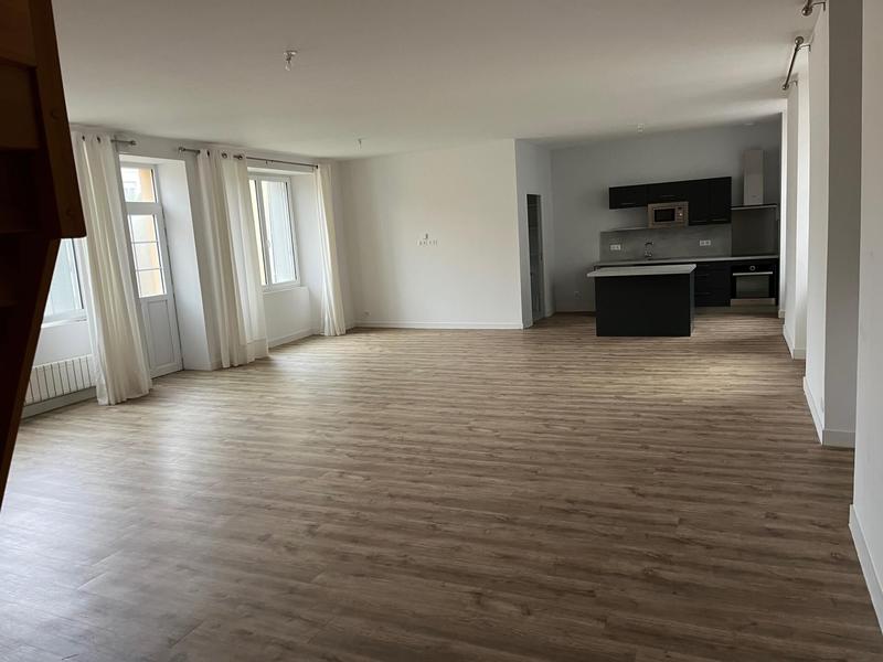 Appartement - 133 m² - 3 pièces
