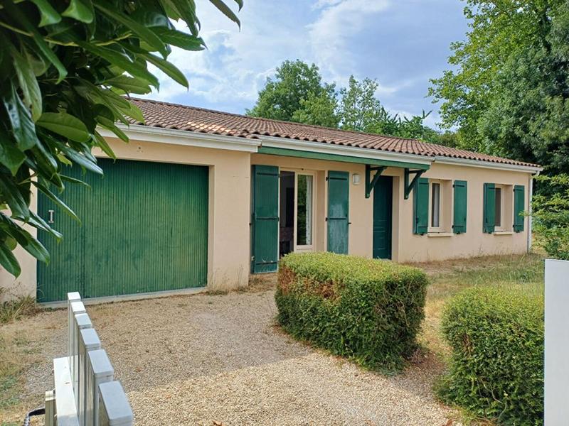 Maison - 104 m² - 4 pièces
