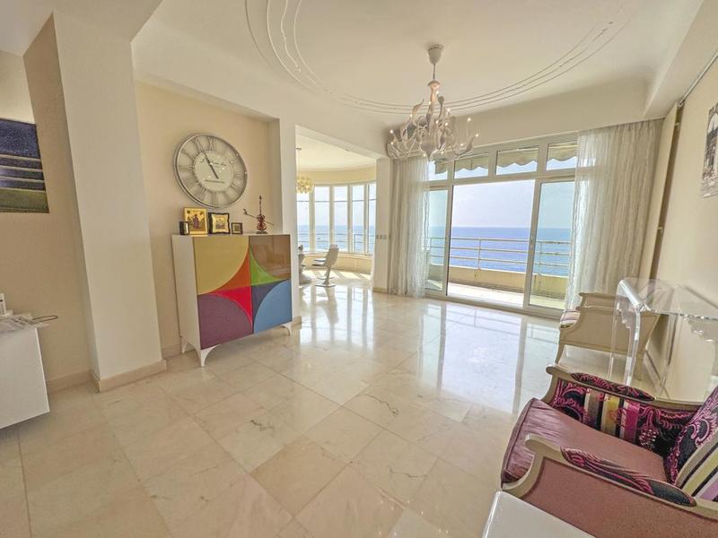 Appartement - 125 m² - 4 pièces