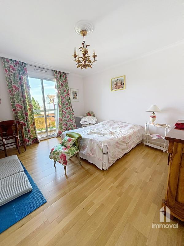 Appartement - 189 m² - 7 pièces