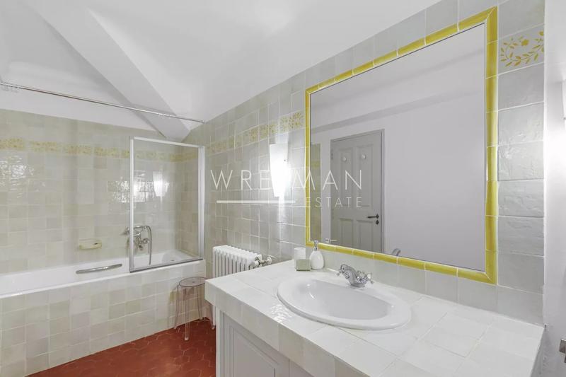 Bastide - 433 m² - 14 pièces