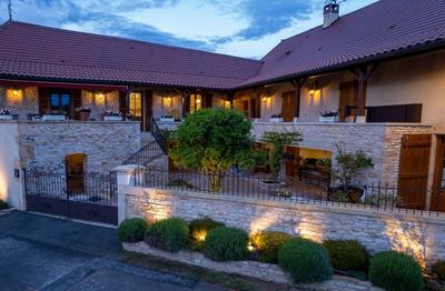 Maison - 201 m² - 8 pièces